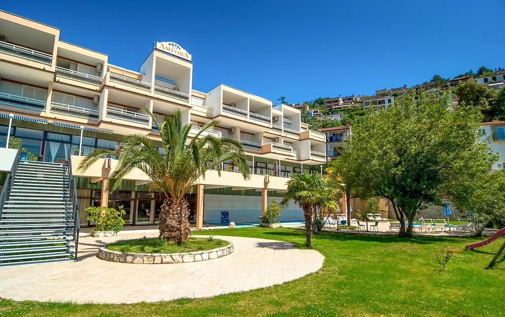 Hotel Amfora-1