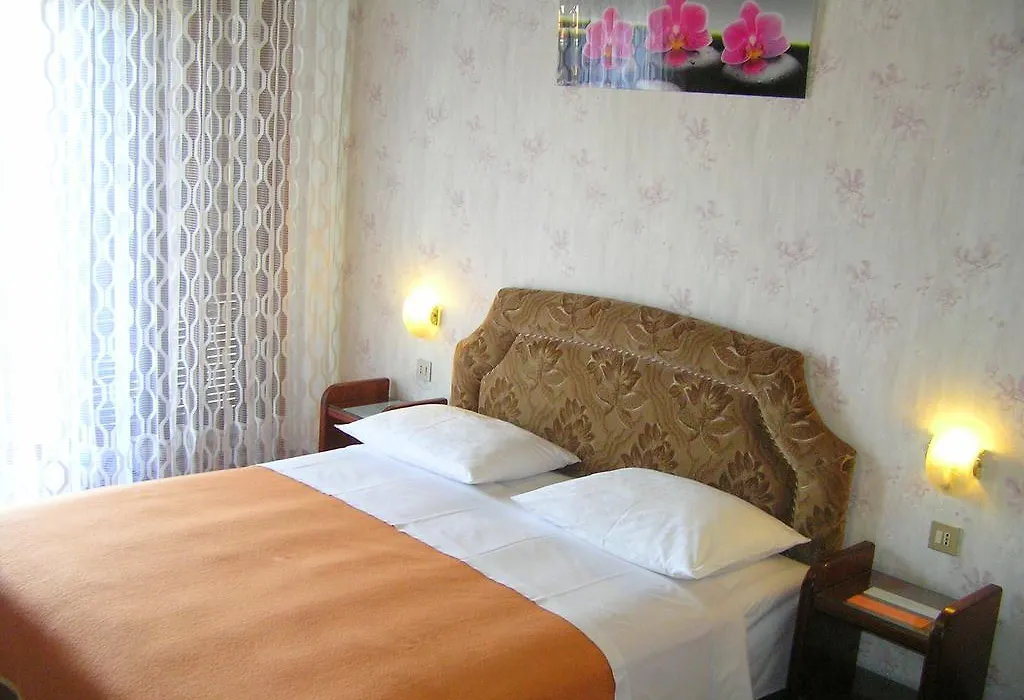 Guest House Lifestyle Holiday-1