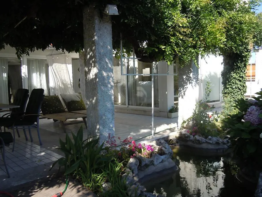 Stefs Place-1