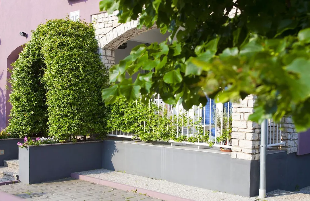 Apartments & Rooms Nikolic-1