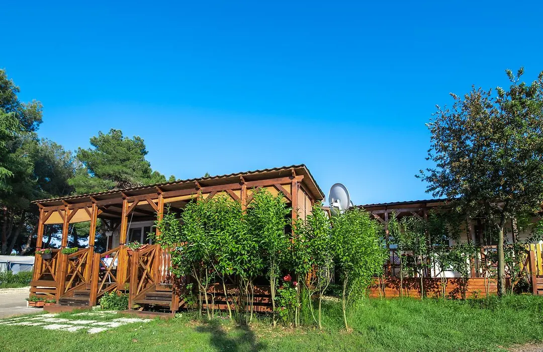 Camping Media Mobile Homes In Brioni Sunny Camping-1