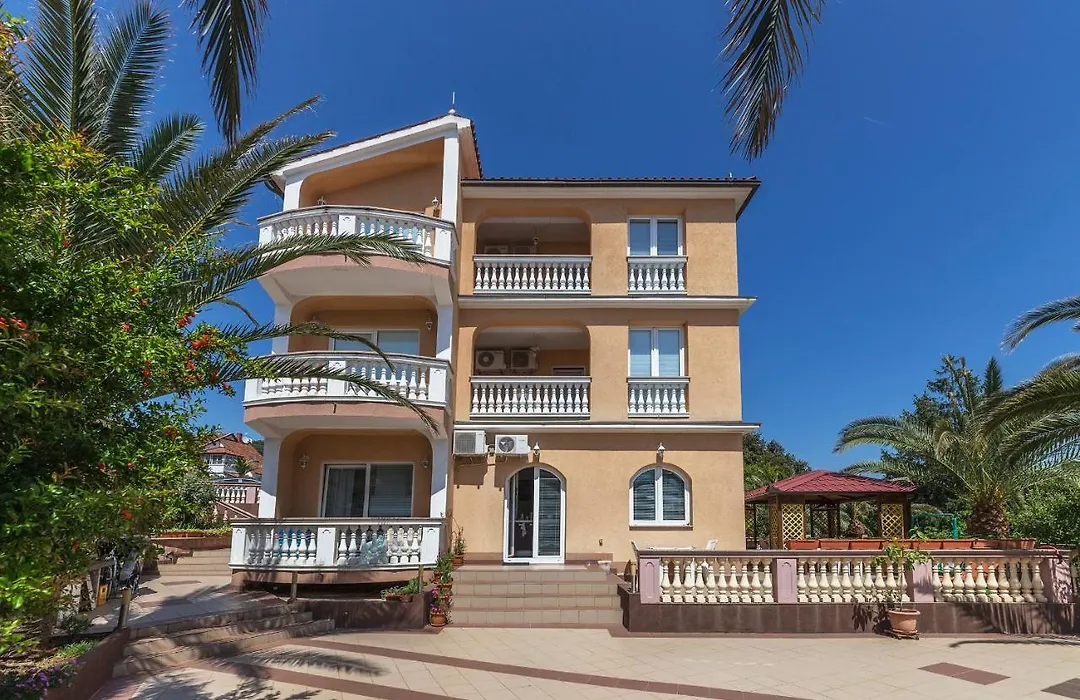 Apartments Canaria-1