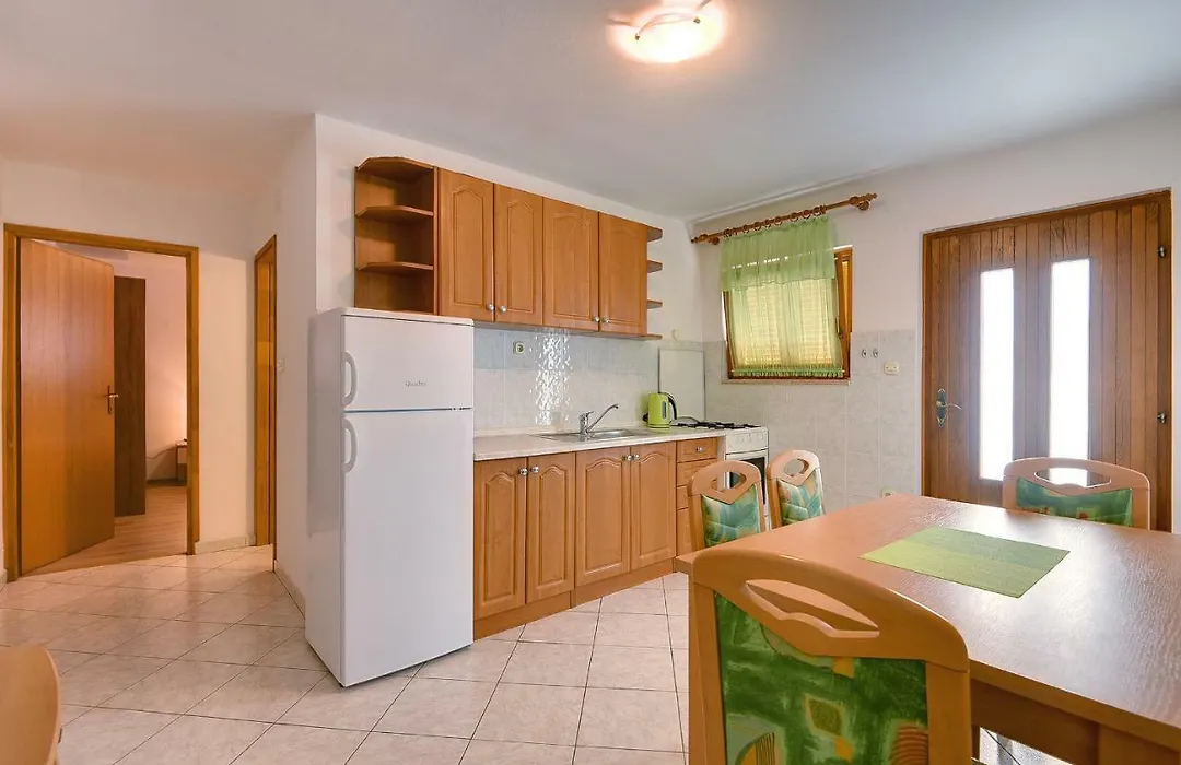 House Mihael-1