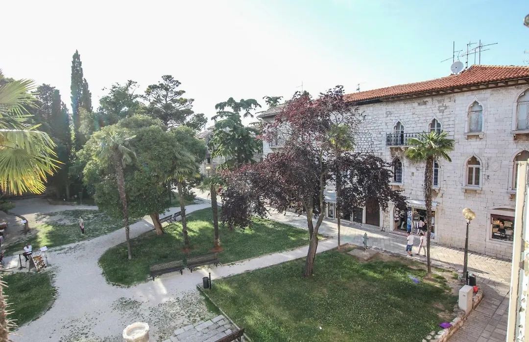 Apartments Old Town-1