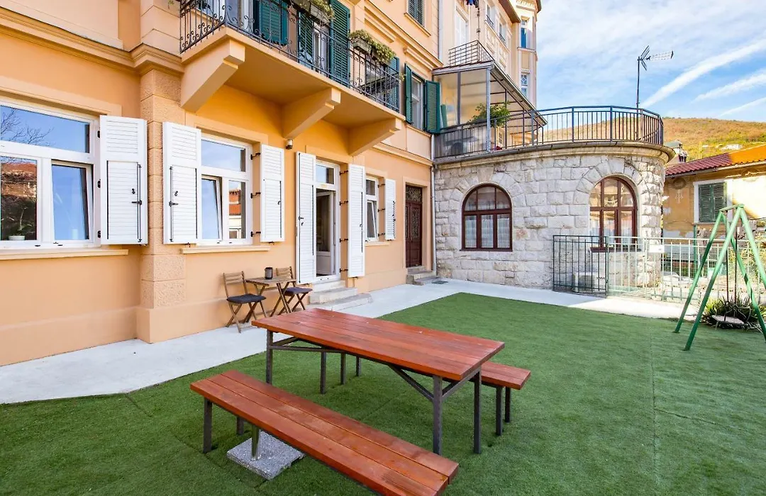 Apartment Fiorentina-1