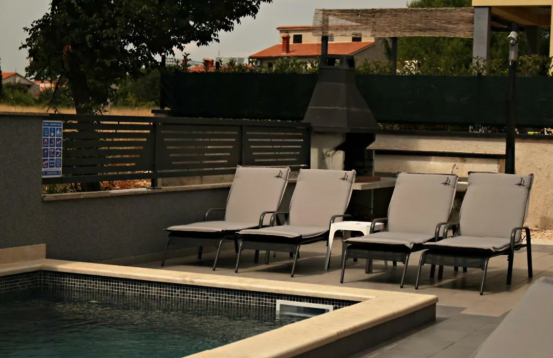Holiday House Veli Vrh-1