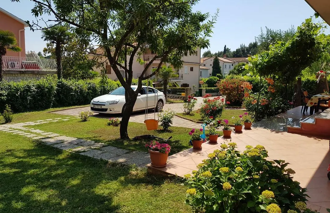 Studio Apartment Rafael-1