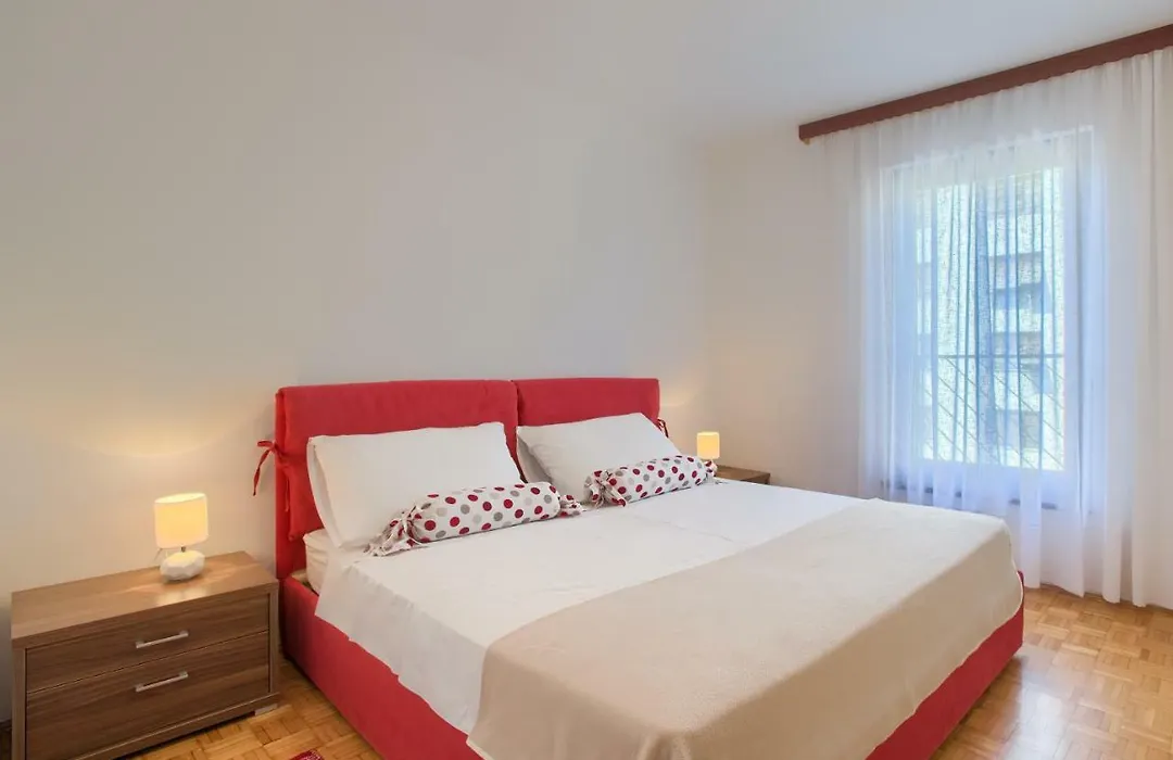 Laurel City Apartment - Arena 350 M-1