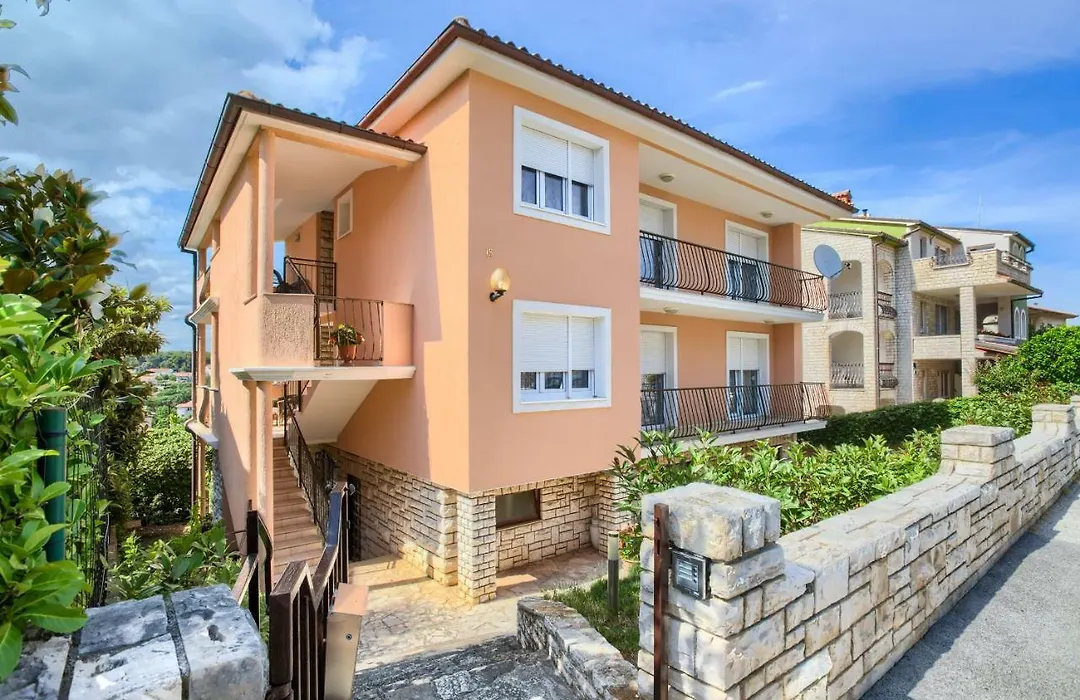 Apartman Paola-1