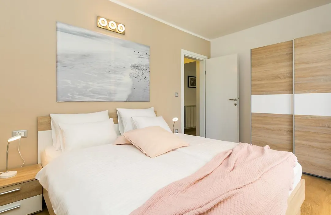 Pool Premium Apartment-1