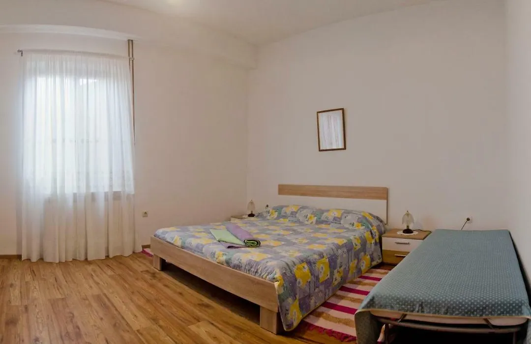 Apartman Aurora-1