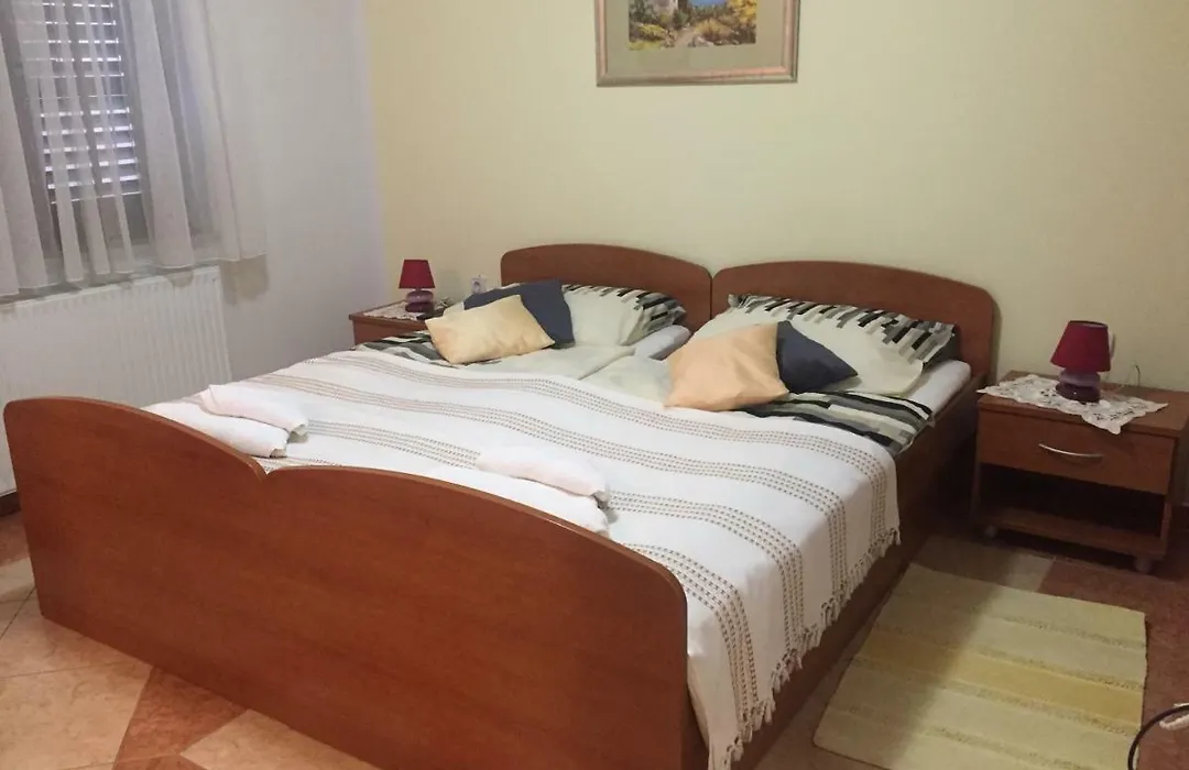 Apartment Villa Ana-1