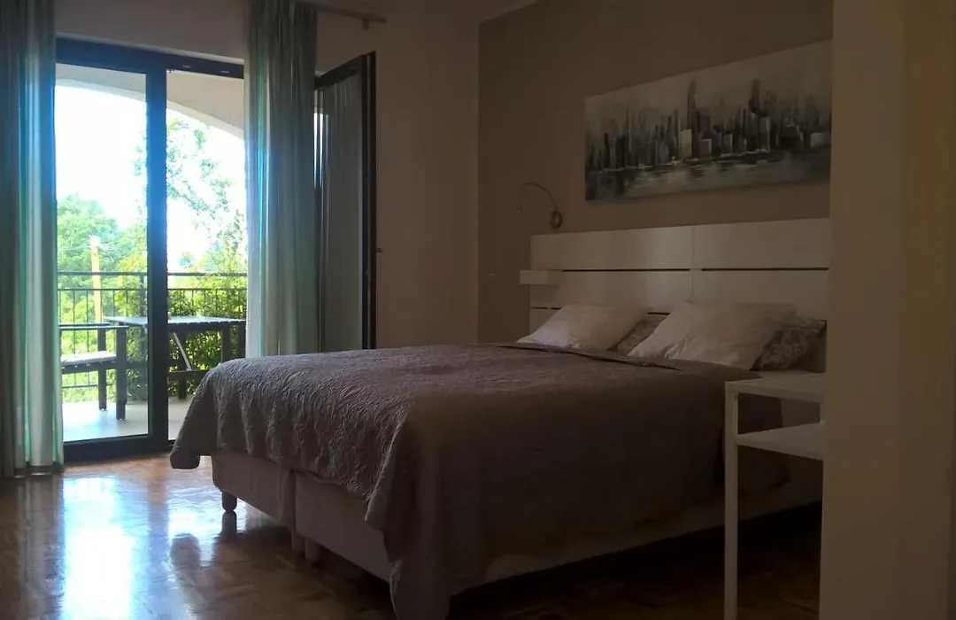 Apartments And Rooms Mofardin-1