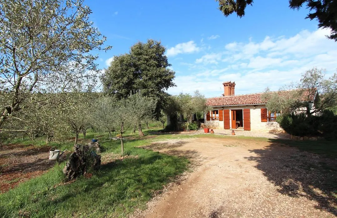 Holiday House San Pruti-1