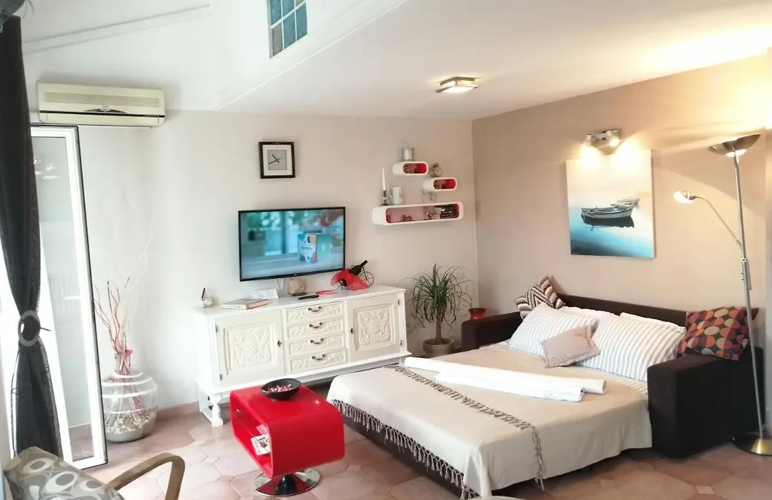 Apartman Lucija 2-1