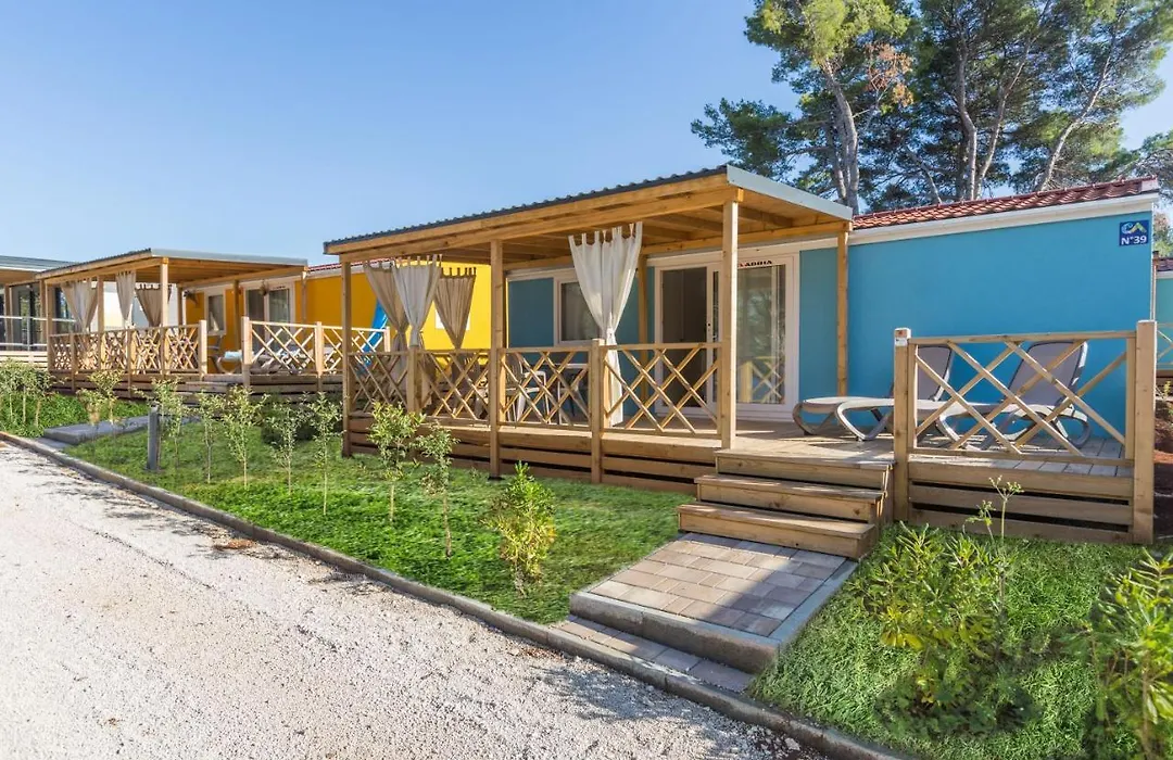 Camping Adria Mobile Homes Lanterna-1