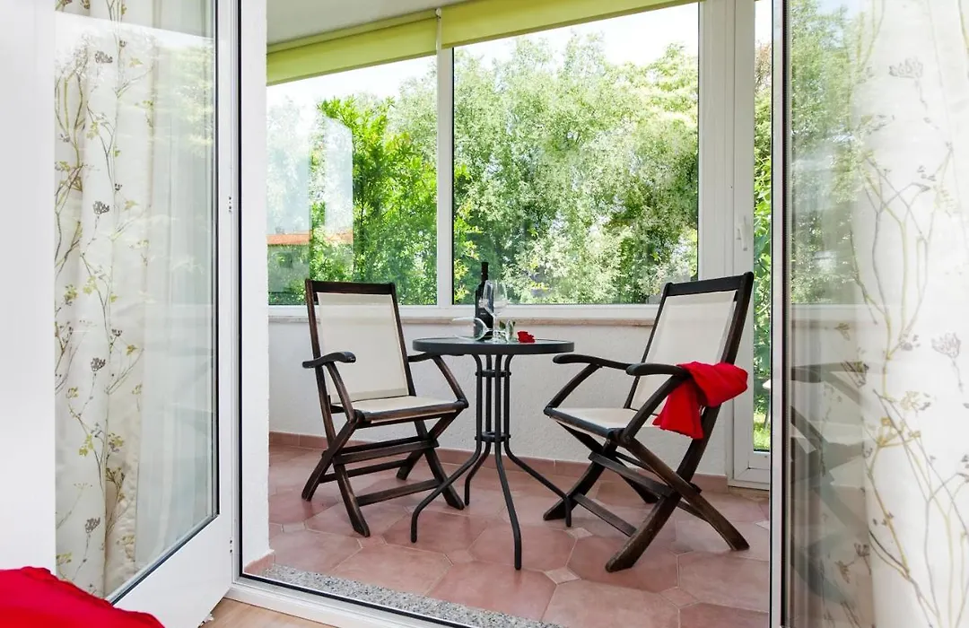 Cerin Apartment-1