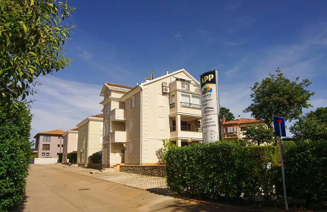 Apartments And Rooms Degra-1