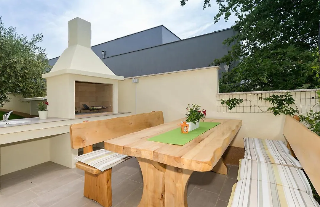 Villa Birikina With Pool-1