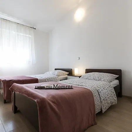 Apartment Carmen-2