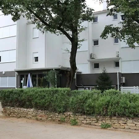 Rona Apartments Volta-3