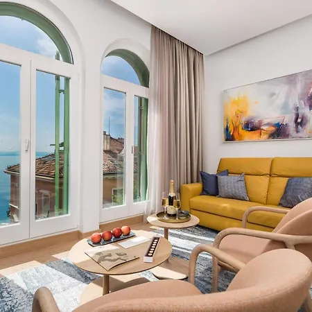 Ola Opatija Luxury Apartment-2