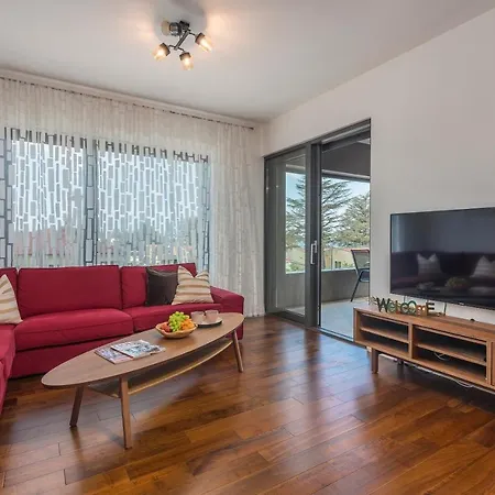 Spada Apartment 3 Bedrooms Near The Beach!-3