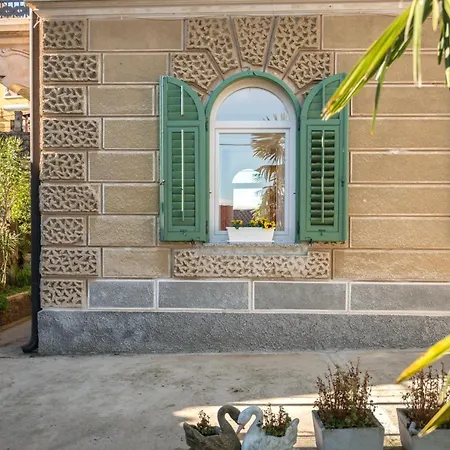 Studio Apartment Vittoria-2