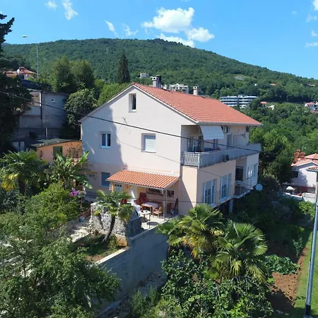 Apartment Almare-3