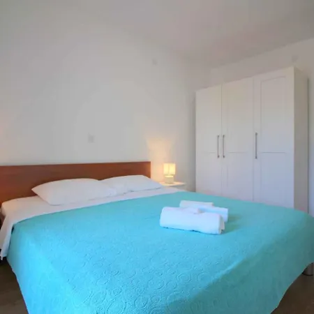 Holiday Home In Porec - Istrien 9919-3