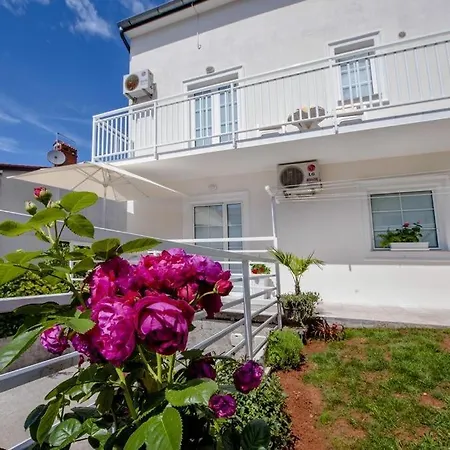 Room In Rovinj With Air Conditioning, Wi-Fi-3