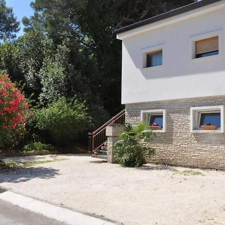 Apartments Natasa-2