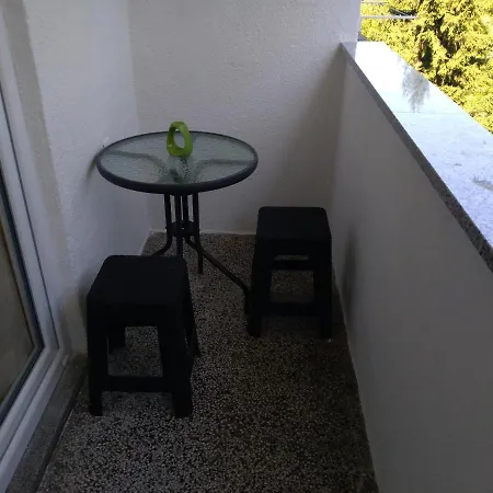 Apartment Hrelja Near The Beach-2