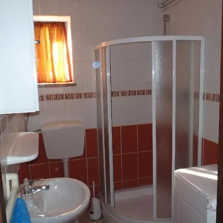 Maria'S Place-2