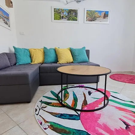 Holiday Home "Mala Kuca " With Heated Pool-2