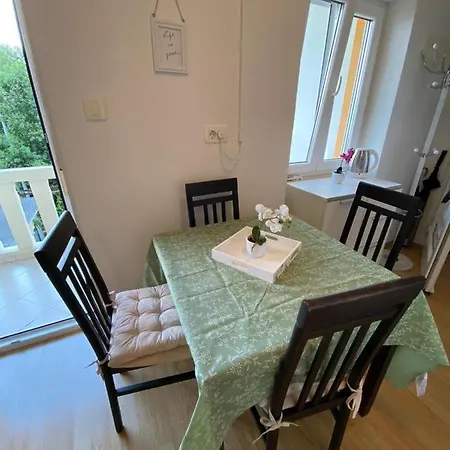 Varga Apartment-2