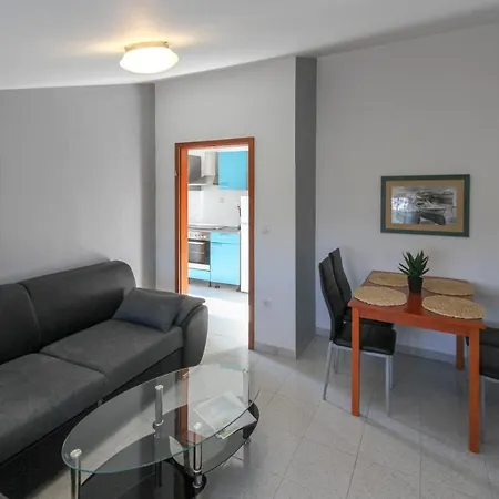 Apartments Borghese-3