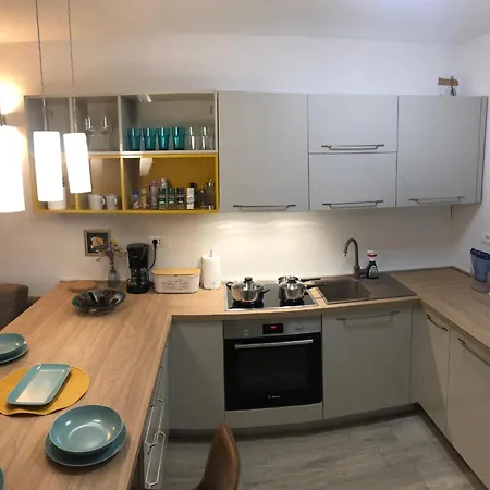 Pula Center Seaview Apartment-2