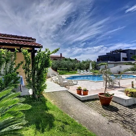 Apartments Villa Delia-2