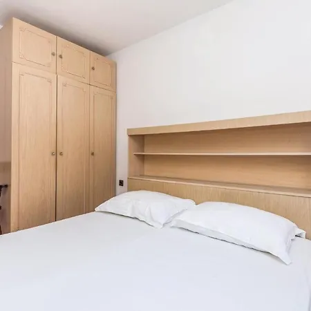 Awesome Apartment In Opatija With 3 Bedrooms And Wifi-3