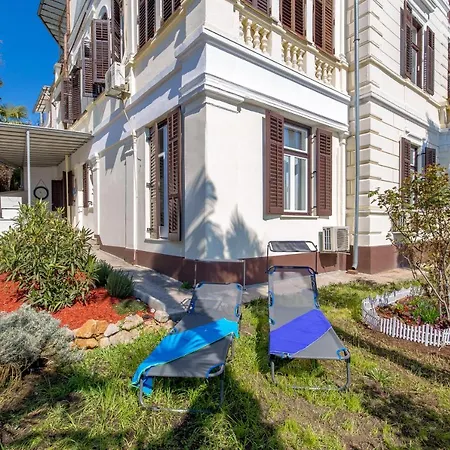 Apartman Rhea-3