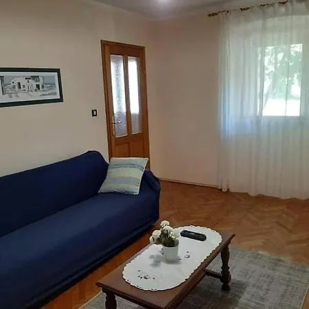 Rustic Country House-2