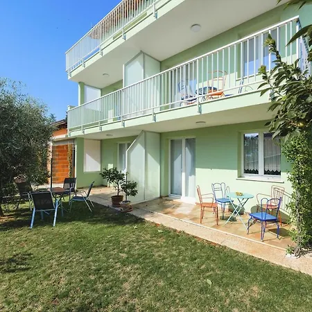 Andrea House With Apartments-2