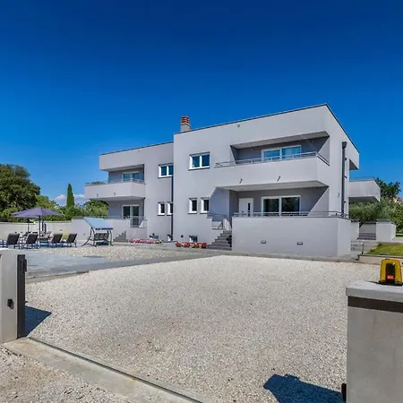 Villa D-3