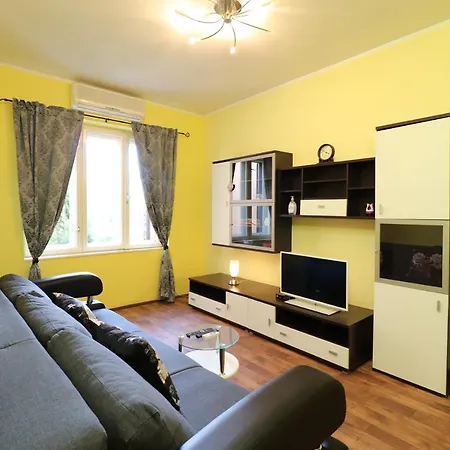 Apartment Puca-2