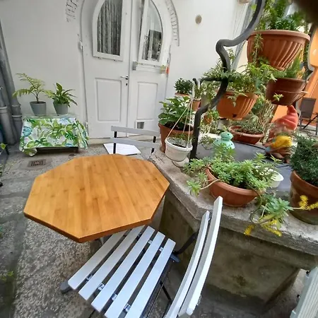Bunari Studio Apartment-3