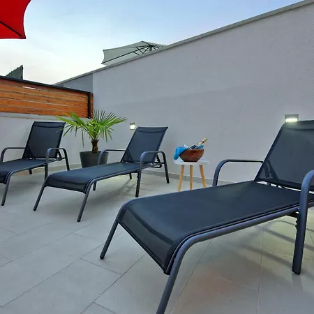 Villa With Private Pool In Village Jadreski-2