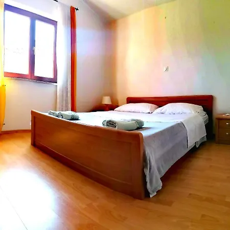 House Manola-3