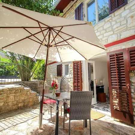 Carla Guest House-3