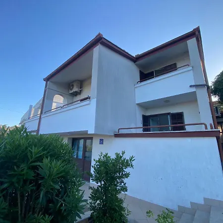 Cukon Holiday Home Premantura-3